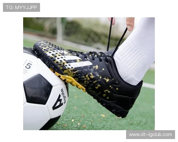 晋江杂款足球鞋精选:兼具舒适性与时尚感的运动鞋推荐 晋江杂款足球鞋精选:兼具舒适性与时尚感的运动鞋推荐